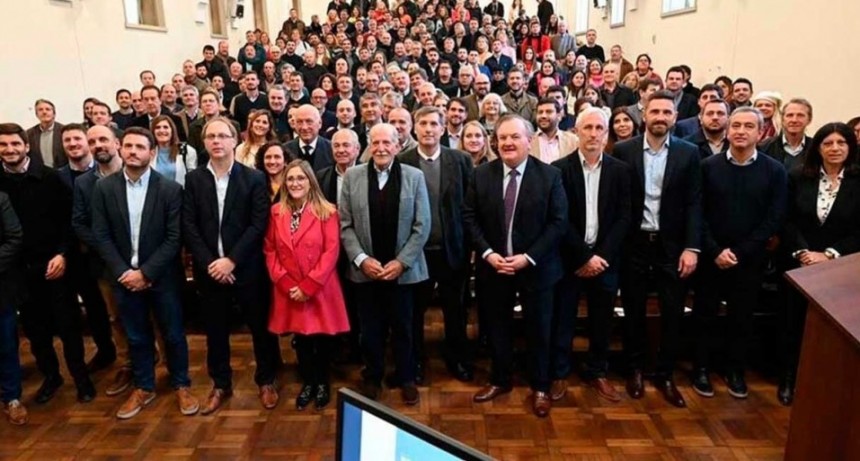 Frente de frentes, entre la búsqueda del nuevo nombre y el efecto 