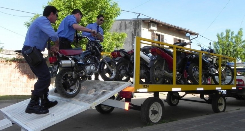 Santa Fe: enviarán a compactación mil motos secuestradas por la policía
