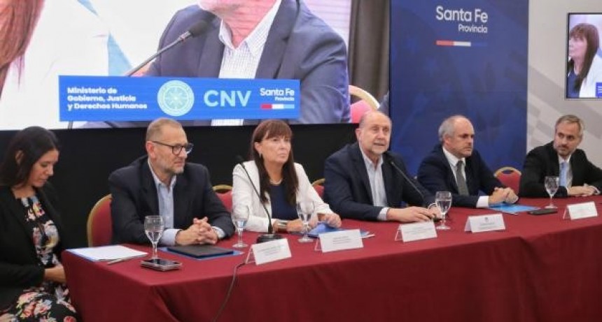 Provincia y UIF brindaron una capacitación a municipios y comunas para detectar maniobras de lavado de dinero