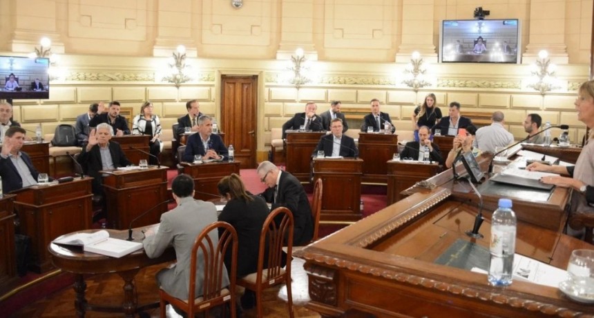 Media sanción para las emergencias en Seguridad y Cárceles