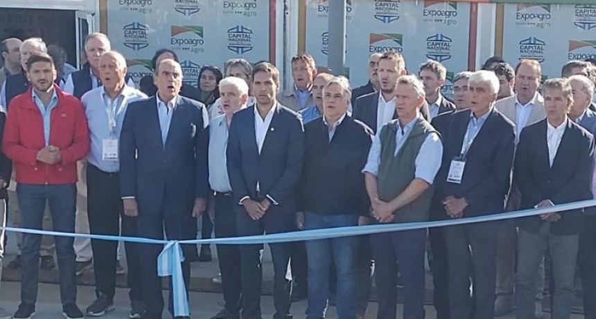 Con expectativa política y agropecuaria, empezó Expoagro 