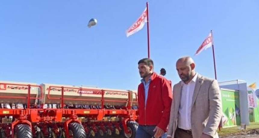 Entregaron créditos por más de $ 6 mil millones para la producción en Santa Fe