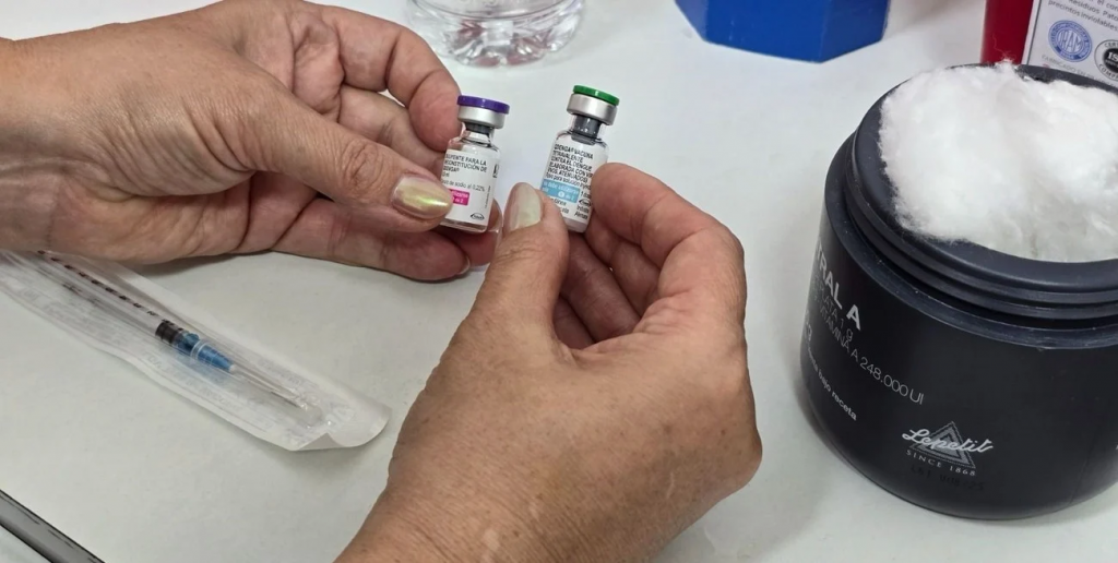 Llegaron a las farmacias de Santa Fe las vacunas contra el dengue
