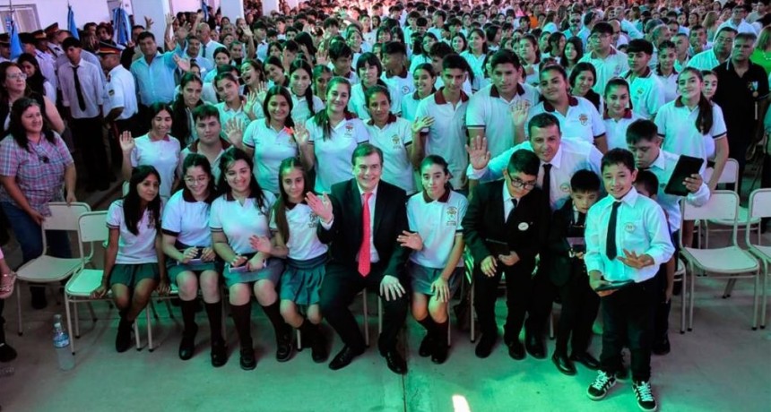 El gobernador Zamora abrió el Ciclo Lectivo 2025 desde Nueva Esperanza para toda la provincia