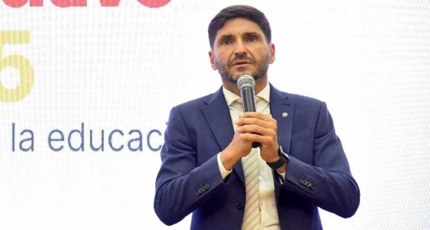 Pullaro en alza: por encima del 60% de aprobación y entre los tres gobernadores más valorados del país