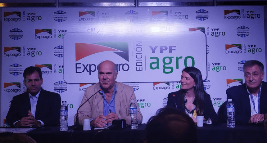 Financiamiento a valor producto para el cerdo: en Expoagro, el Gobierno lanzó créditos en kilos de capón