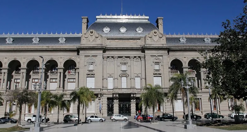 Las cuentas públicas de Santa Fe: entre el equilibrio fiscal, la obra pública y los gastos de capital