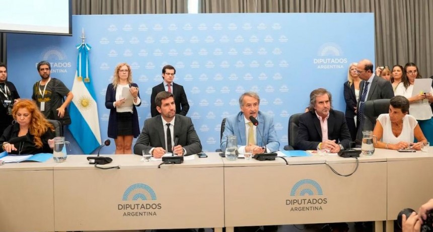 El oficialismo logró demorar el avance opositor para interpelar a funcionarios por el caso $Libra