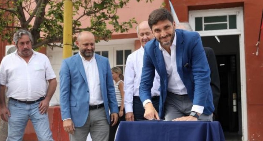 El gobernador Pullaro anunció importantes obras de infraestructura en el norte provincial