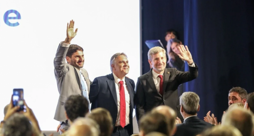 Los gobernadores de la Región Centro expusieron fuertes diferencias con la política económica nacional