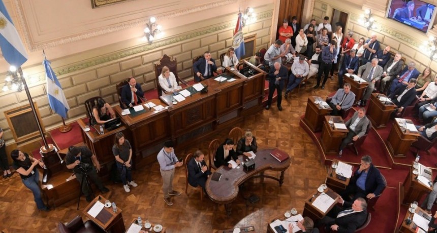 Unidos y PJ acuerdan ley que evitará doble remuneración a convencionales con otro cargo