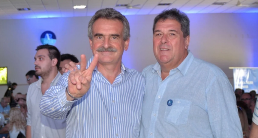 Juntos a la par