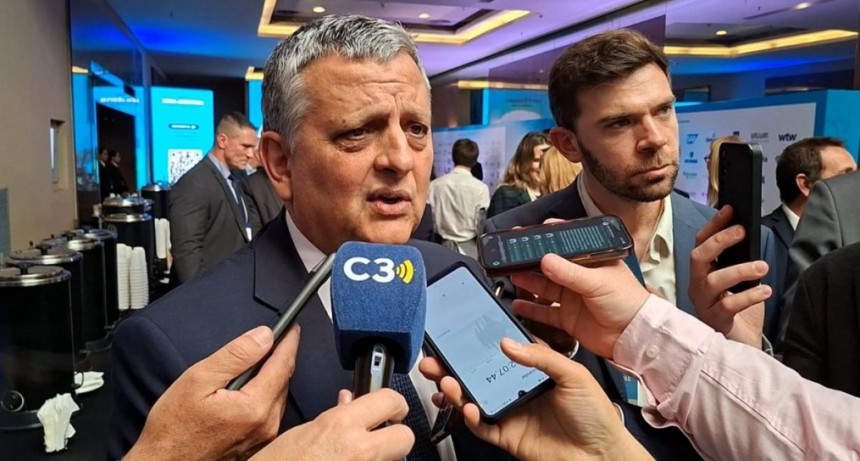 El CEO de YPF insisti&oacute; en que 