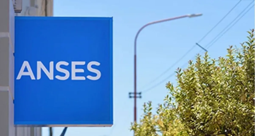 La ANSES aplica un ajuste por inflaci&oacute;n: cu&aacute;nto aumentan jubilaciones y asignaciones en abril
