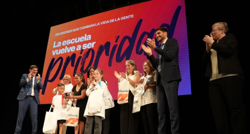 Pullaro inst&oacute; a los funcionarios a salir a difundir los cambios y transformaciones