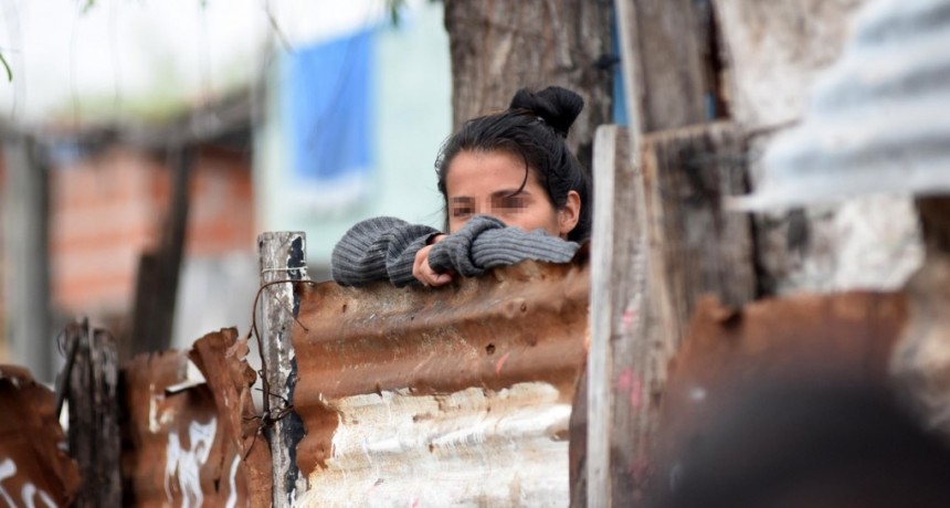 Con planes hay m&aacute;s pobres y si se eliminan crece la pobreza
