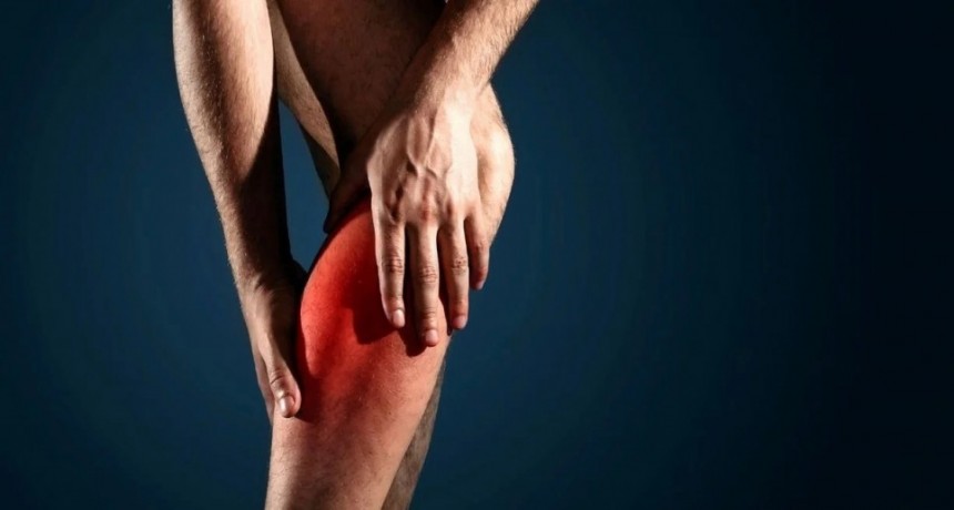 Calambres nocturnos en las piernas: por qué se producen y cómo aliviarlos