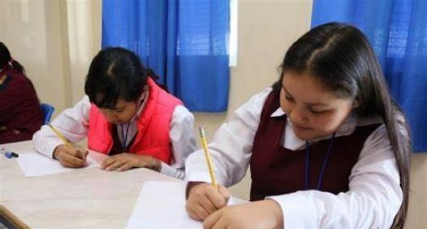 Llegó a las escuelas de Santa Fe el calendario escolar oficial 2023