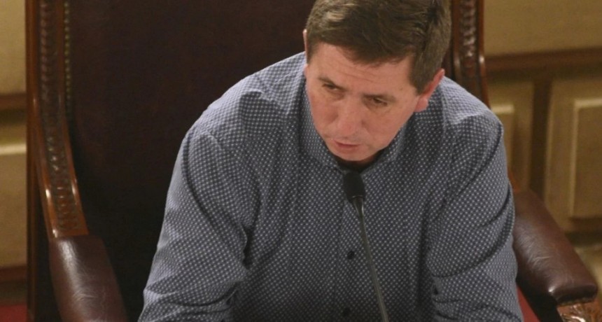 Senadores reeligen este jueves a Pirola presidente provisional