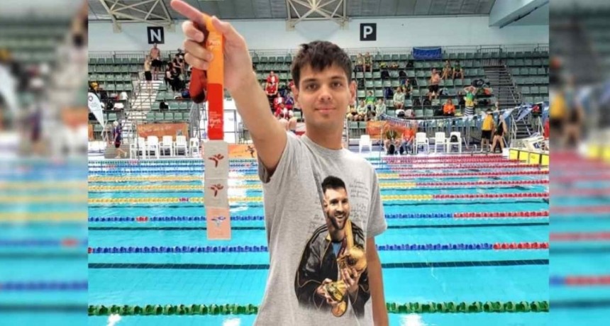 Julián Gómez, el nadador trasplantado que pedía fondos para competir, consiguió tres podios en el Mundial de Australia