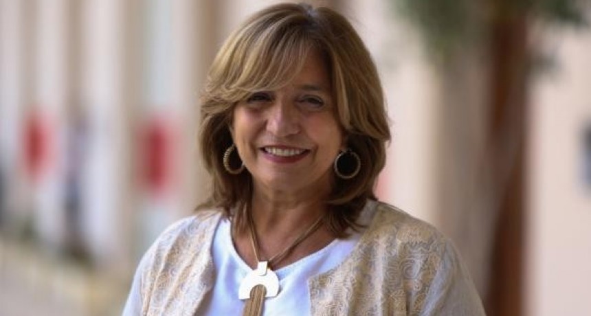 Tras la internación por síntomas compatibles con dengue, la ministra Frana continuará el tratamiento en su domicilio