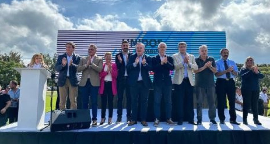 Sin la presencia de Losada, Jatón y Javkin, se presentó el frente Unidos para Cambiar Santa Fe