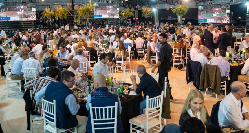 Con la entrega de premios y el remate, finalizó el Congreso Mundial Brangus