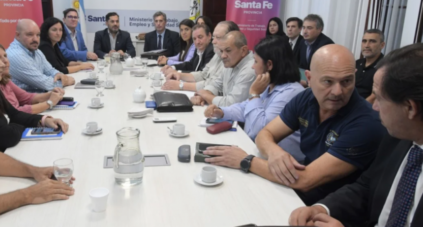 El Gobierno de Santa Fe le ofreci&oacute; a los docentes el 18 % de aumento para el mes de marzo