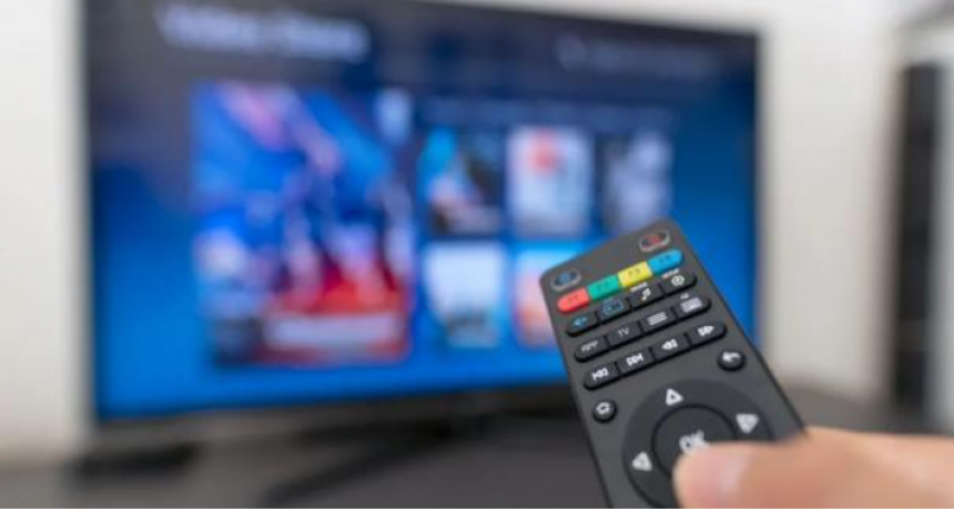 Desregulan los precios de las tarifas: celulares, internet y el cable dejan de ser esenciales