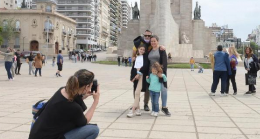 Aseguran que “el destrato de los medios nacionales” impactan en el turismo de Rosario