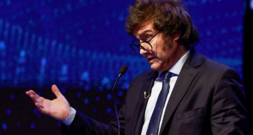 Milei rechazó aplicar la vacuna del dengue: 