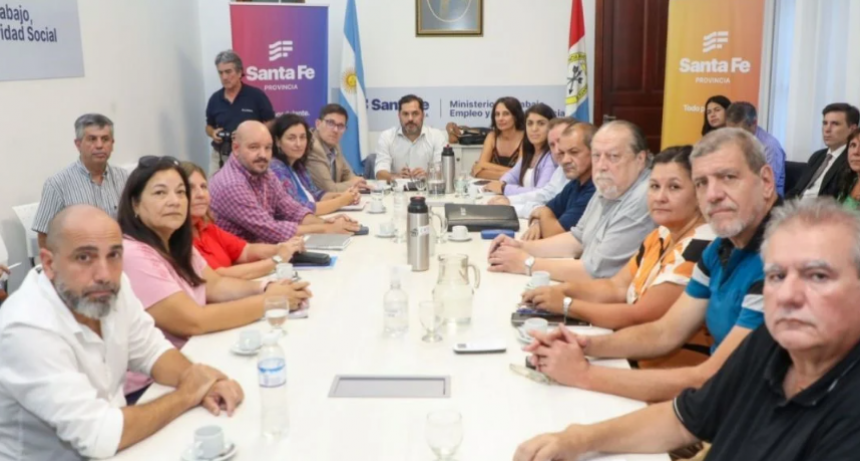 El gobierno convocó para este jueves a la paritaria docente en Santa Fe
