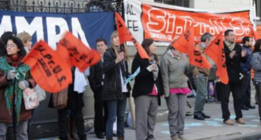 El gobierno provincial se reúne con ATE y UPCN en la mañana y con los gremios de la salud en la tarde