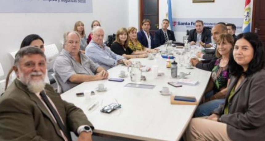 La provincia ofreci&oacute; a los gremios de la salud una suba del 18 % para marzo y el pase a planta de contratados