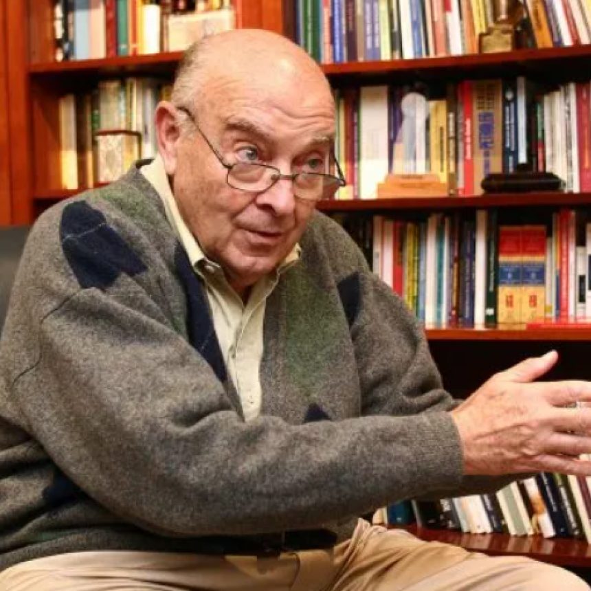 Cavallo vaticin&oacute; a cu&aacute;nto podr&iacute;a llegar el d&oacute;lar si se levanta el cepo