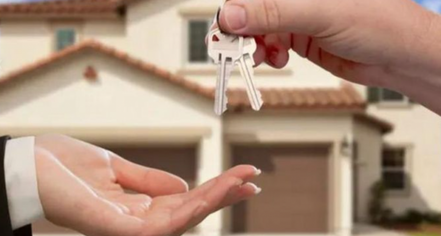 Vuelven los créditos hipotecarios: ¿Cuánto hay que ganar para acceder?