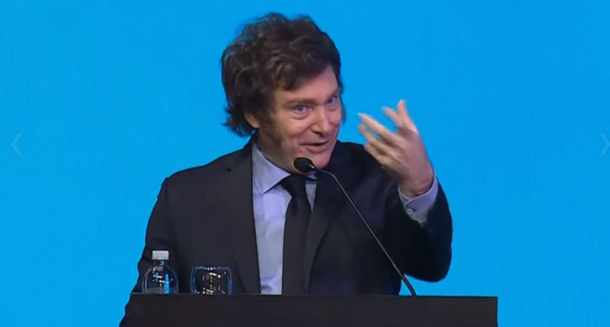 Especialista advirtió sobre el desgaste de Milei por su comunicación en redes