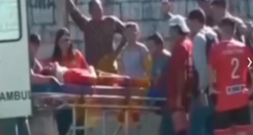Murió un futbolista al chocar su cabeza con una pared en pleno partido