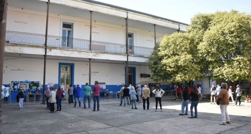 ¿Habrá clases en las escuelas de Santa Fe el jueves de paro general y el lunes poselectoral?