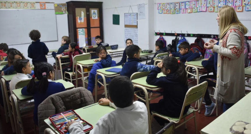 El gobierno de Santa Fe descontará el día a estatales y docentes que adhieran al paro nacional del jueves