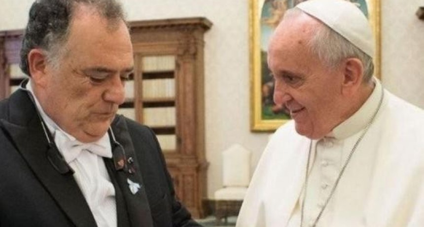 Eduardo Valdés y su definición del Papa: 