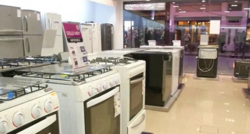 Salida del cepo: empresarios de electrodomésticos hablan de un consumidor 