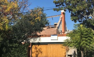Viejos vecinos de Sandrini despiden el chalé donde vivió el humorista: lo van a demoler
