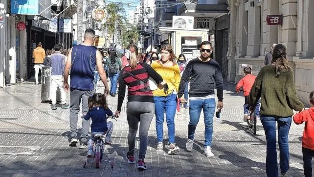 Cuarta ola: suben los casos en Santa Fe pero las internaciones no son por Covid