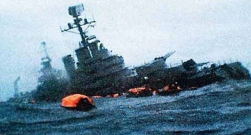 Memorias del fuego: cómo fue el rescate de los tripulantes del Crucero ARA 