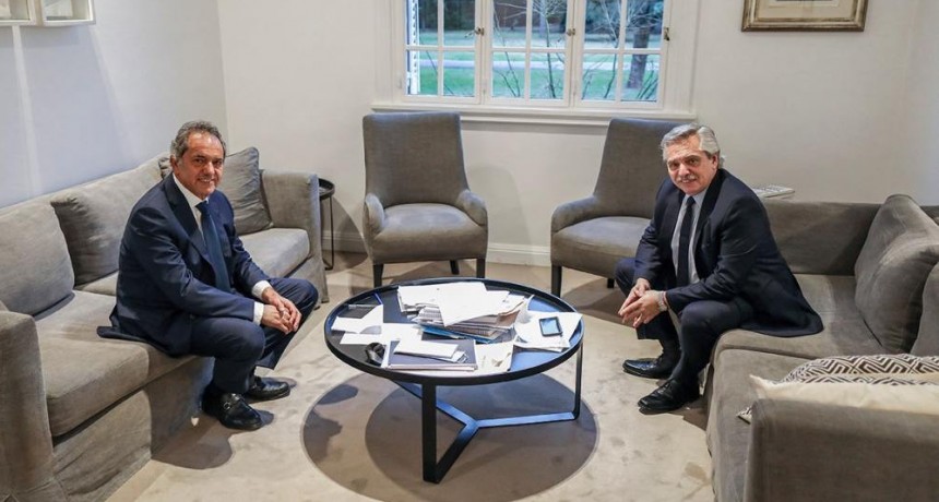Alberto Fernández quiere a Daniel Scioli encabezando una fórmula, secundado por Manzur