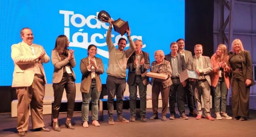 Aquí están, estos son... los quesos y dulces de leche campeones de la provincia.