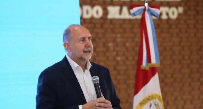 Perotti instruyó a dos ministros a trabajar con los precandidatos a Gobernador en un plan de seguridad