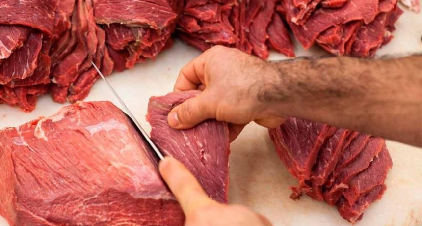 En Argentina, el 25% del costo que el consumidor paga por carne, leche y pan son impuestos