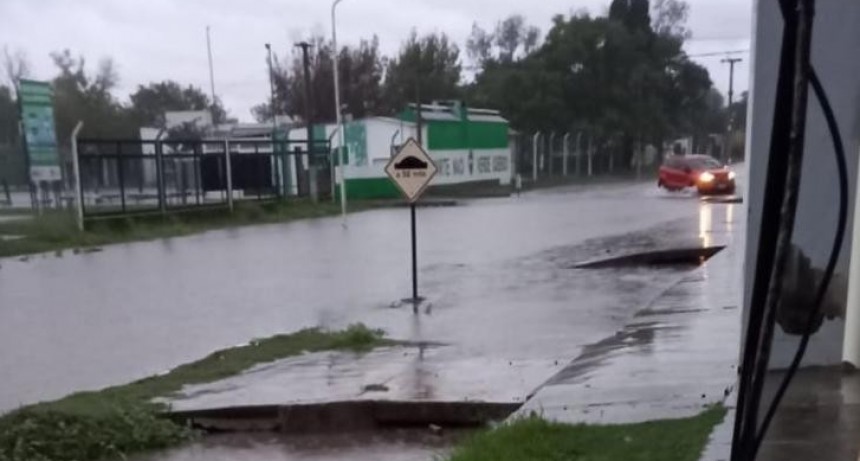 Sectores anegados en Sunchales por la caída de 150 milímetros de lluvia en una hora